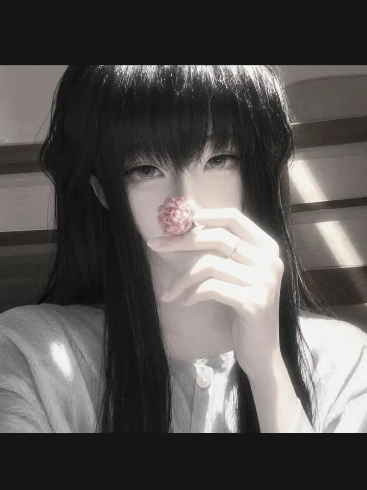 SnowyLime3178의 삼각관계