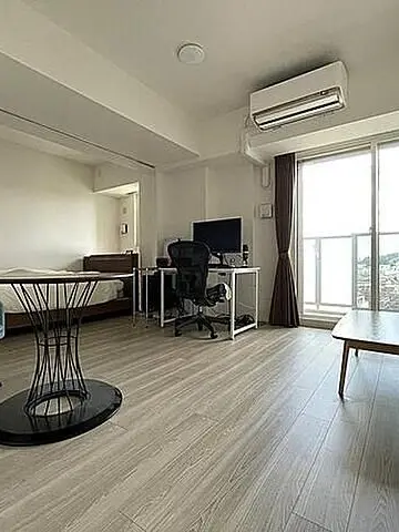 StumpyShow8593의 家では甘えん坊な彼女