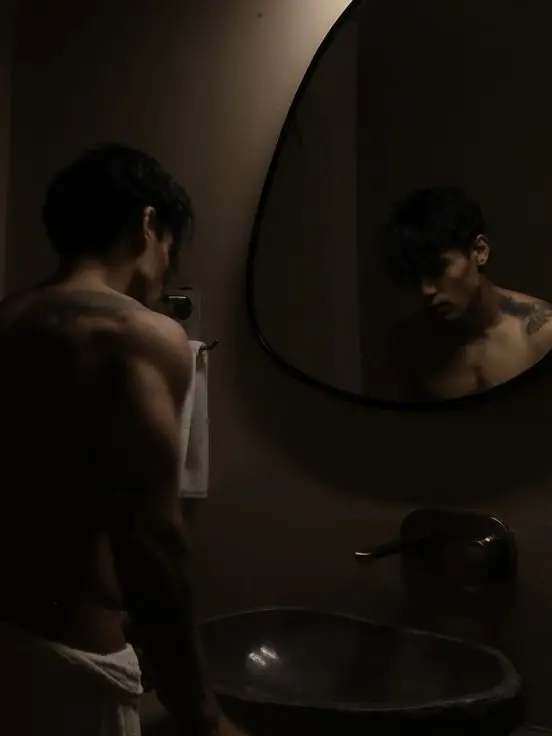 SilentThumb3834의 Mafia boss husband