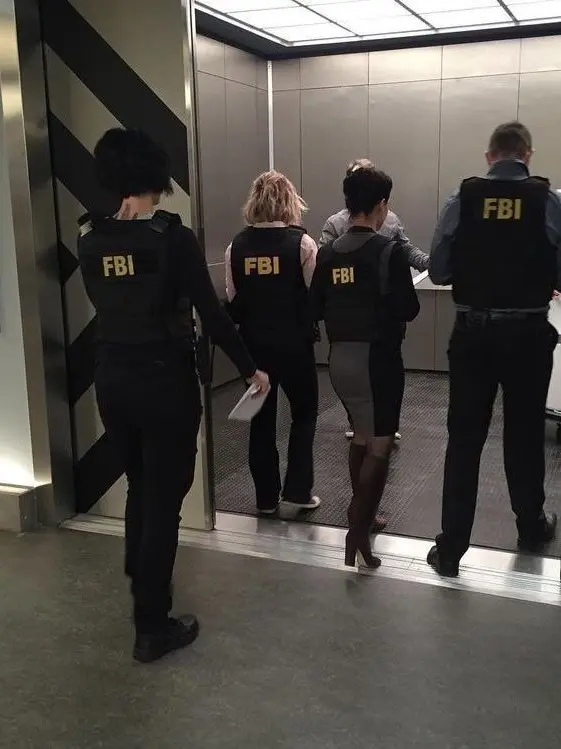 kissesinthemoonlight의 FBI | 🚔