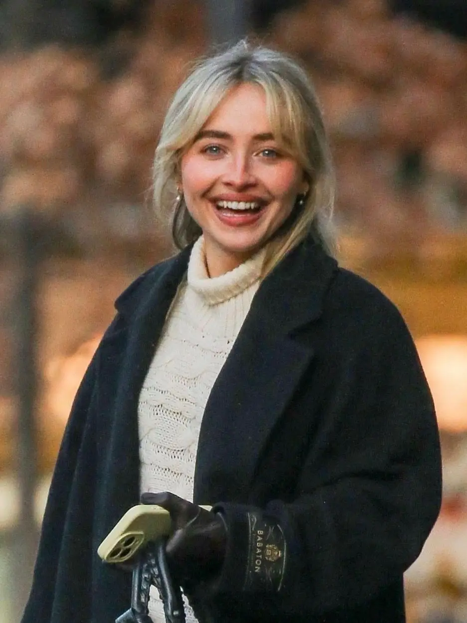 loyalbxxr의 The Babysitter - Sabrina Carpenter