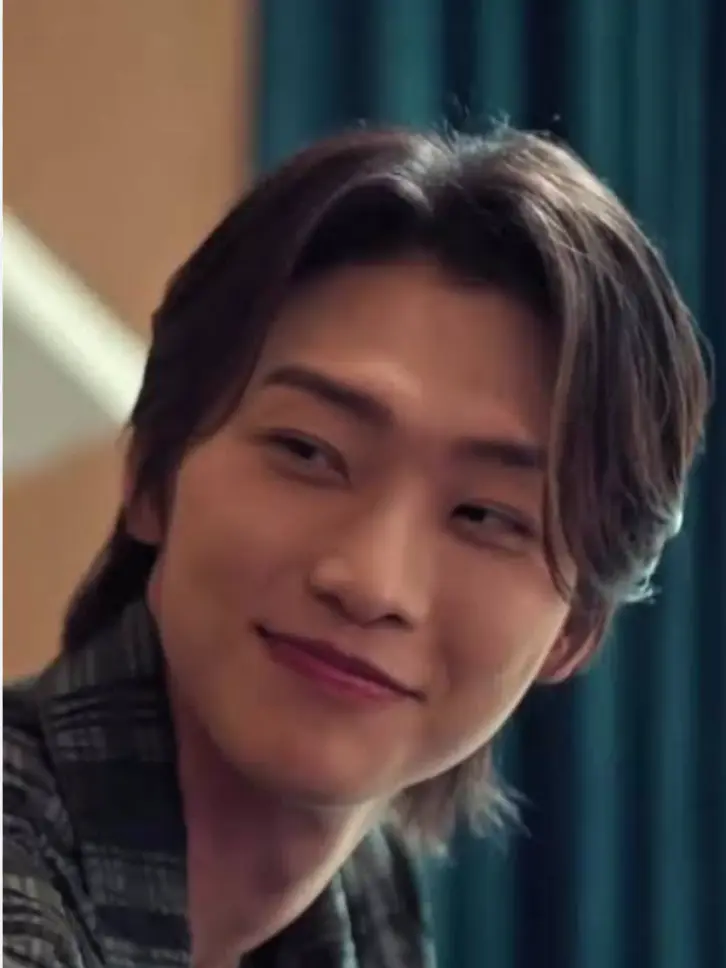 PurpleShack6729의 XO Kitty (min-ho)