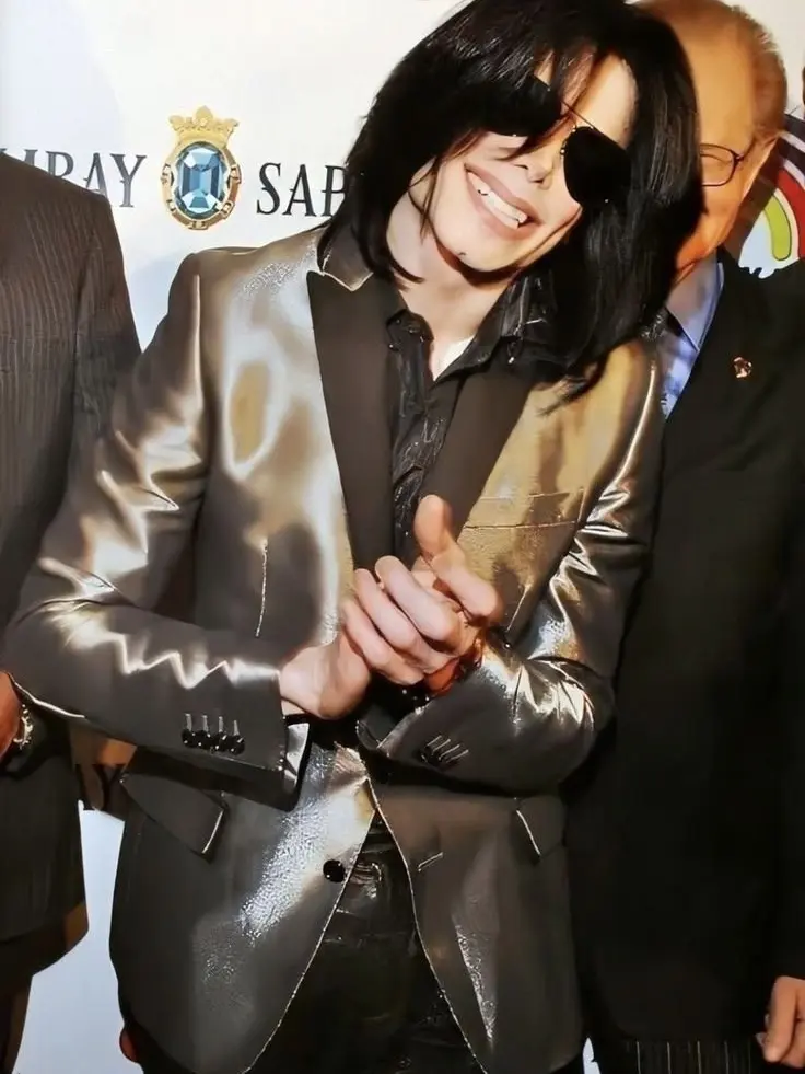 Since2008의 Michael Jackson - he's your husband