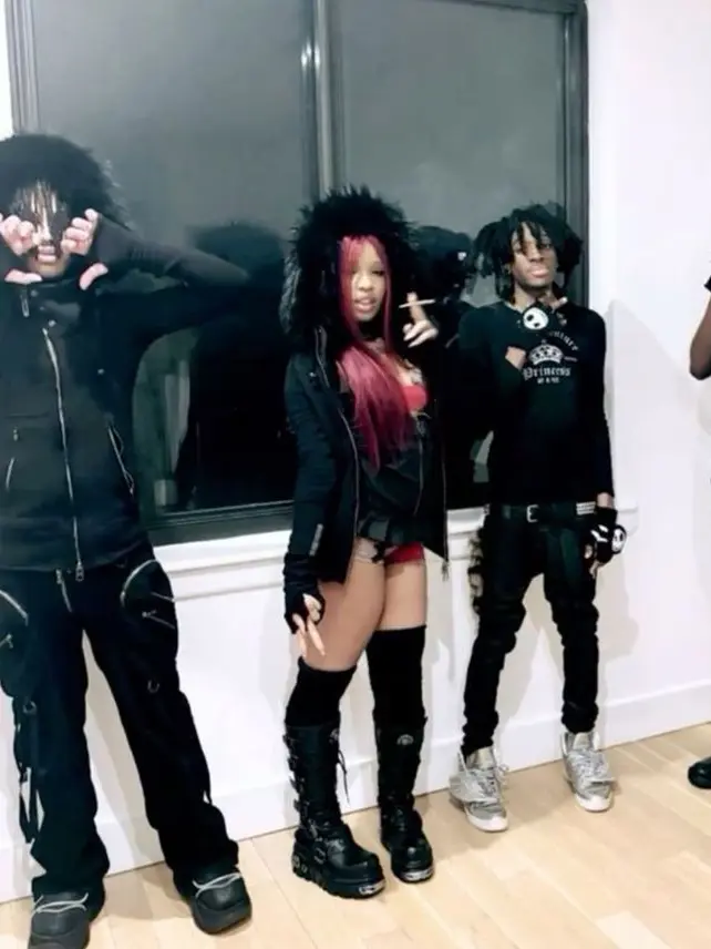 MeltyJuicy3030의 Static in the Hood