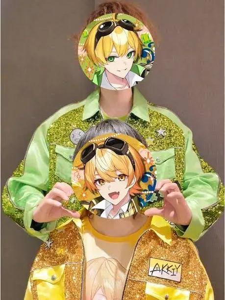 mika-JC의 Adored by Akki and Pritz
