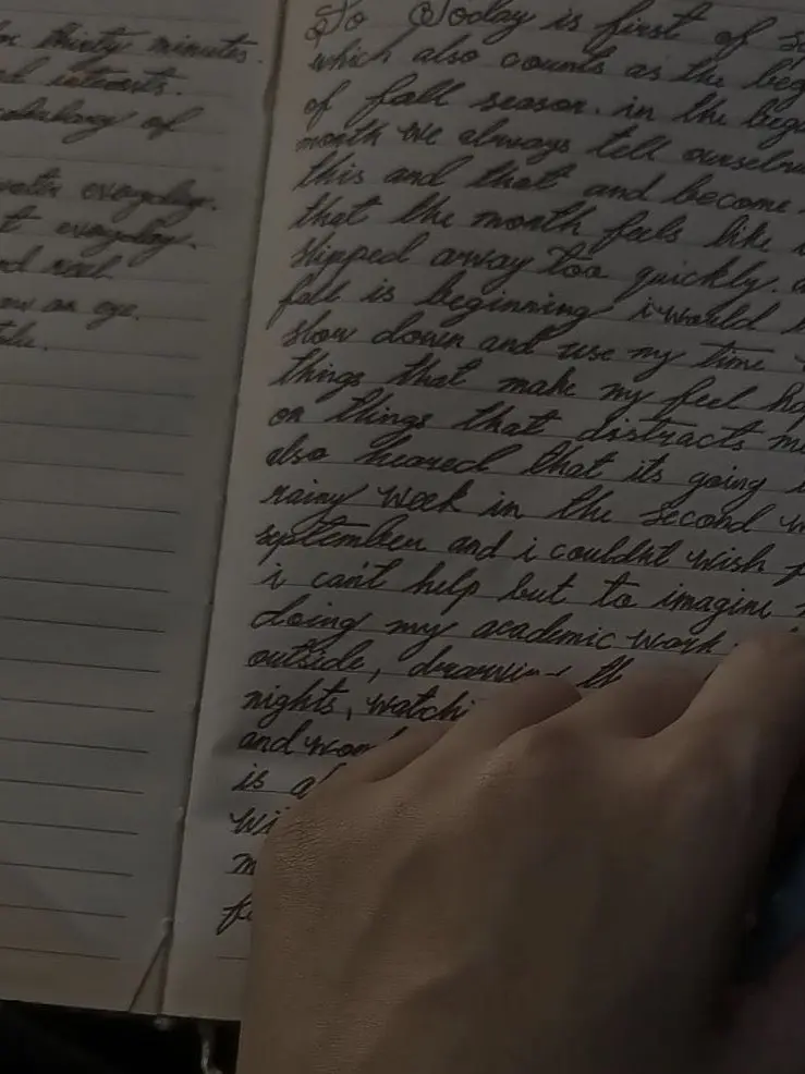 CrystalZeRivers의 The Notebook Knows