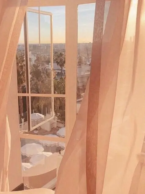 OldCopy3235의 무한긍정 아이돌과 자낮 히키코모리.