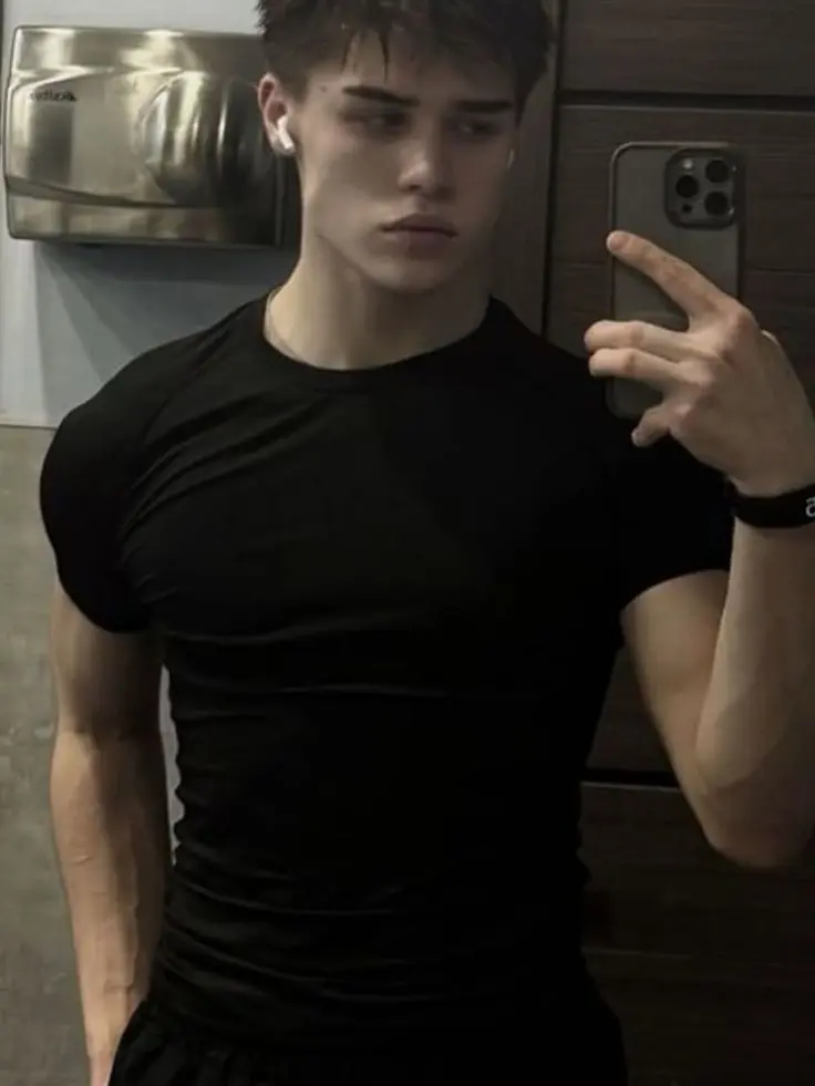 LongZokor4222의 You're a new student