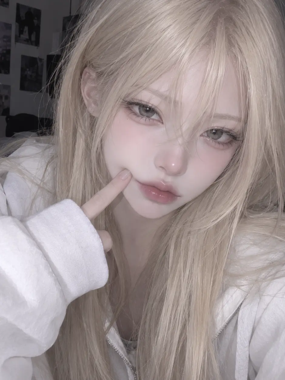 Gga_ggong의 너무 수줍어 하는 선배