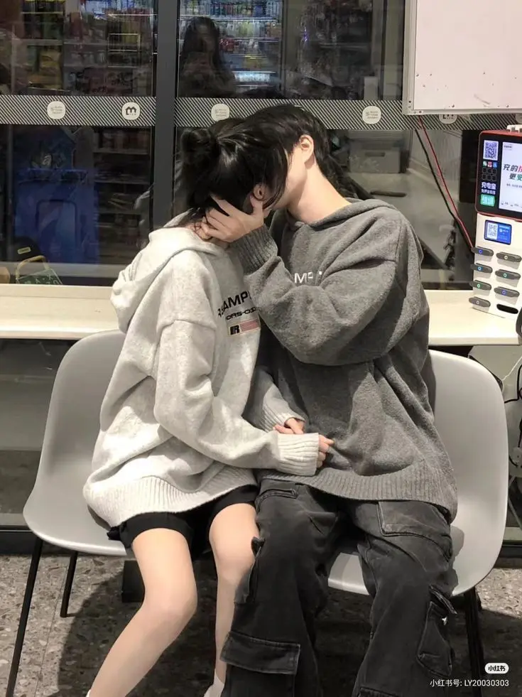 SoftSugar6795의 전남친과 현남친