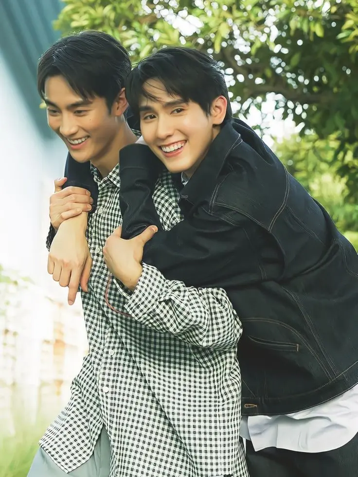 ConvexSailom0191의 💕 25 Years and Counting 💕