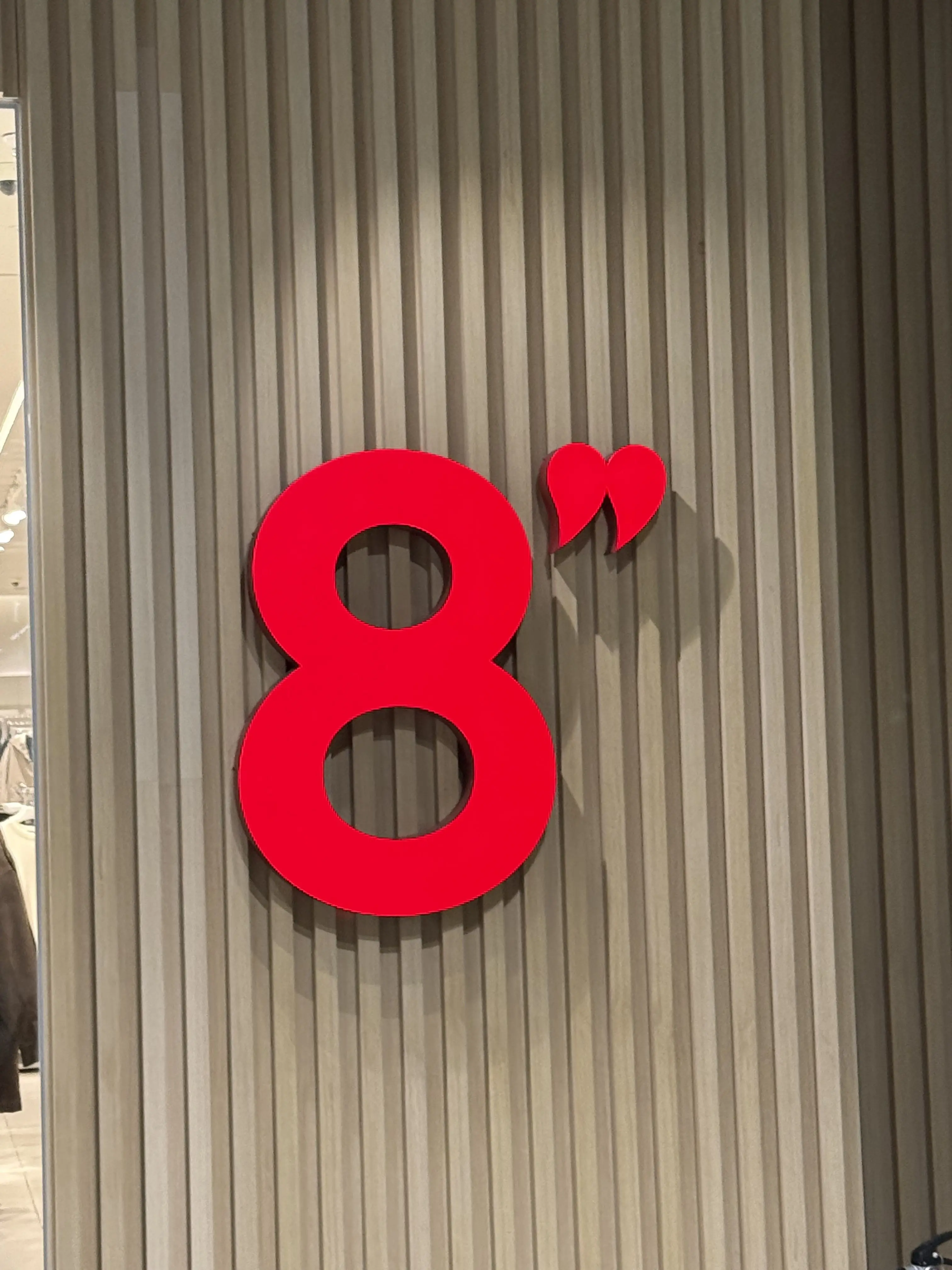 SpryPants8338의 자유 세계관