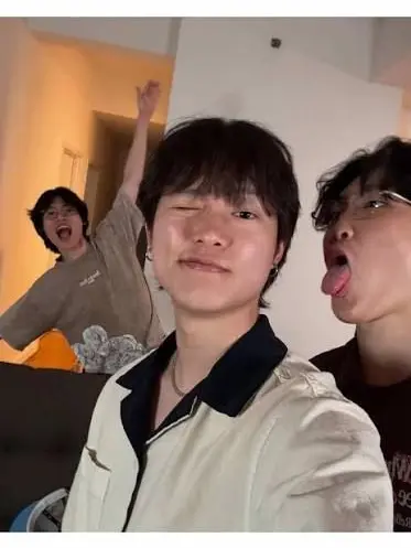 VagueFox9725의 Cooking vlog - Lee brothers
