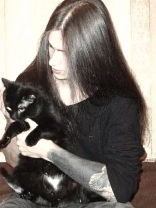 girlwhatever의 Enamoured Metalhead