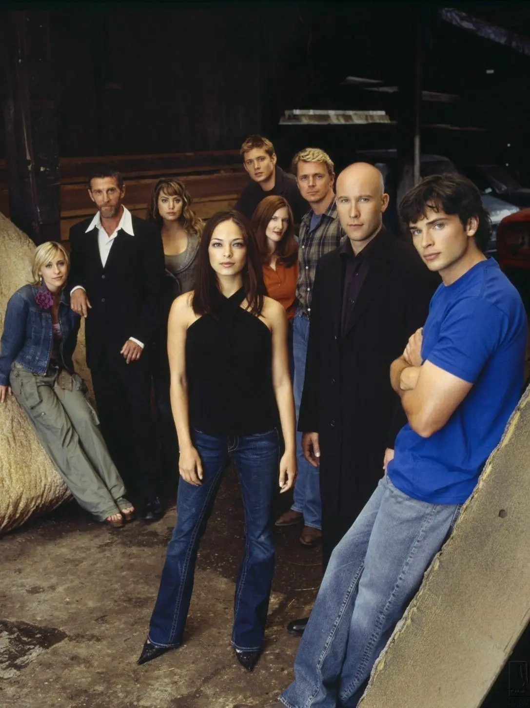 MusclyBread6039의 Always the One Standing Beside Him