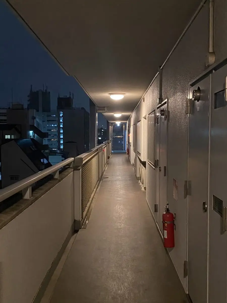 computable의 V2’s Roomate.