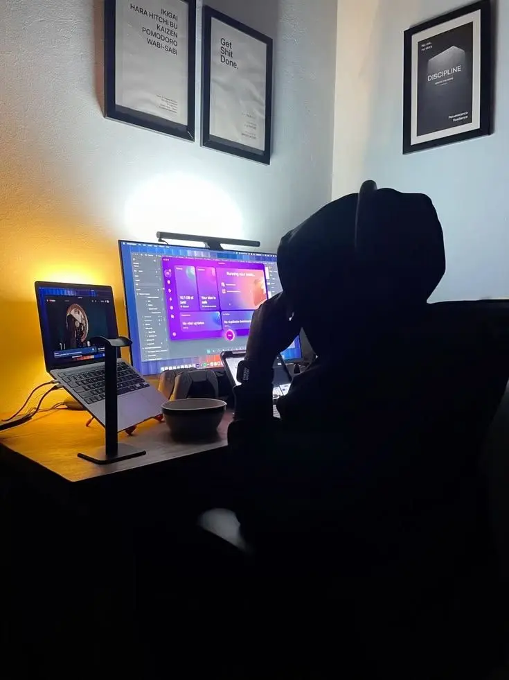 Souldestroyah의 Hacker roomate