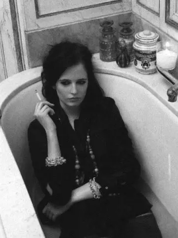 M4l의 Eva green