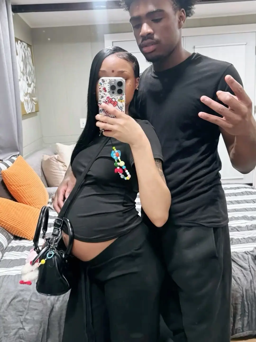 Jayja..2의 Young &Pregnant