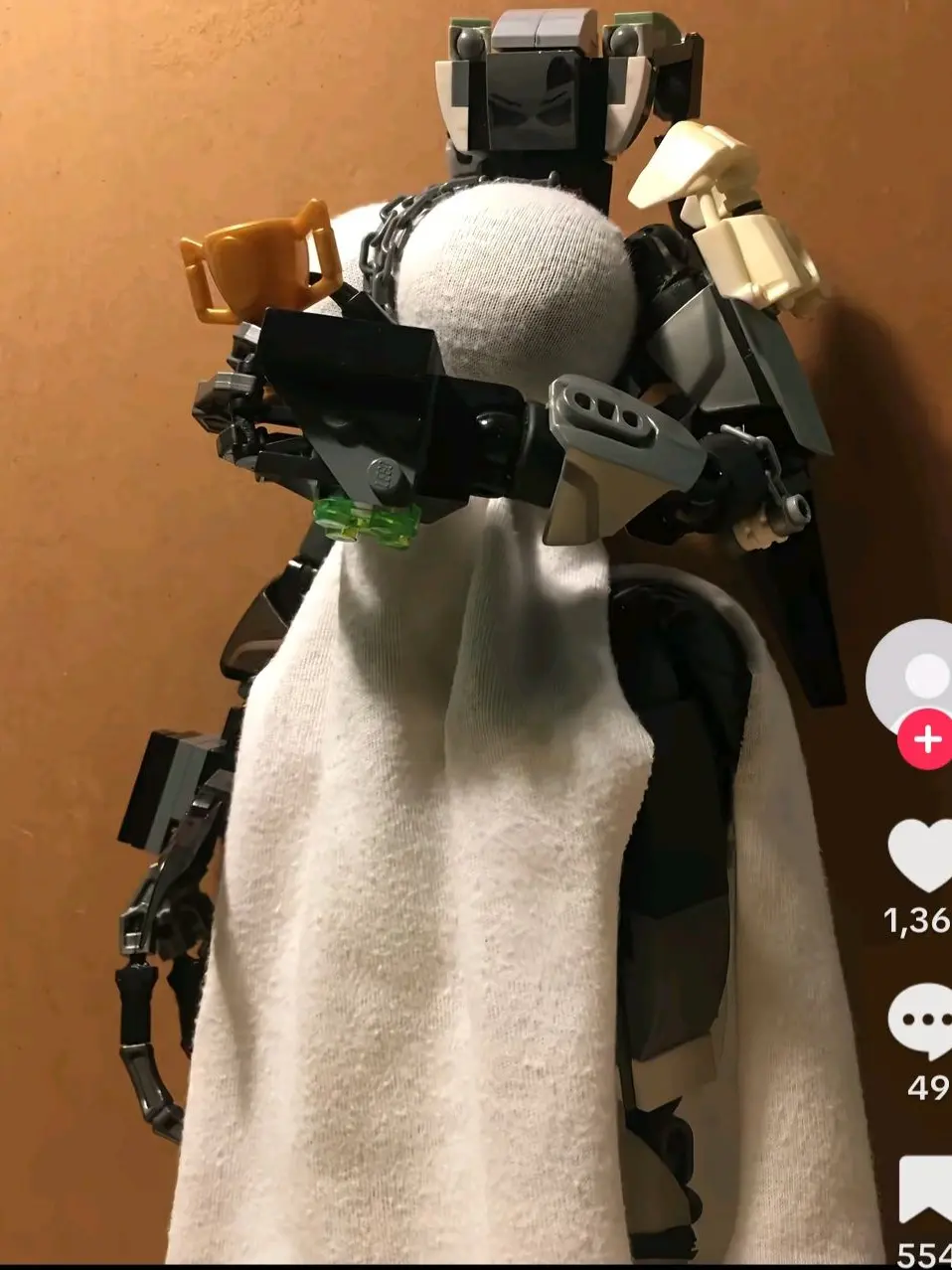 BeigeHut3642의 악마의 성