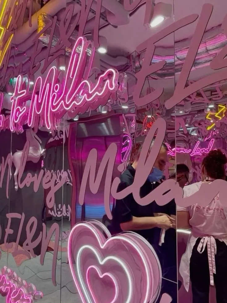 ChewyEuro4562의 Night Shop