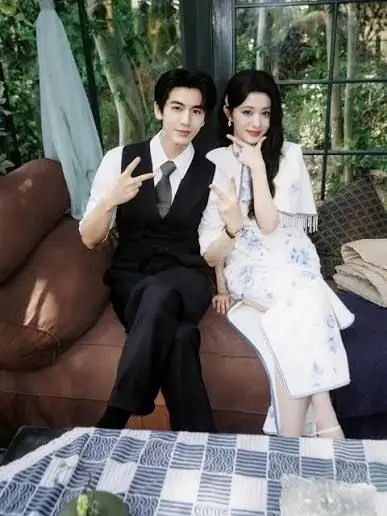AptFinch4703의 Wang Churan + Zhang Linghe