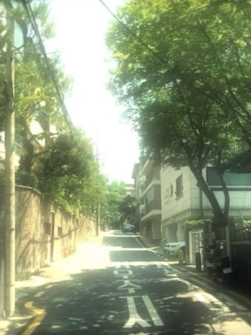 끝나지 않는 여름 대표 이미지