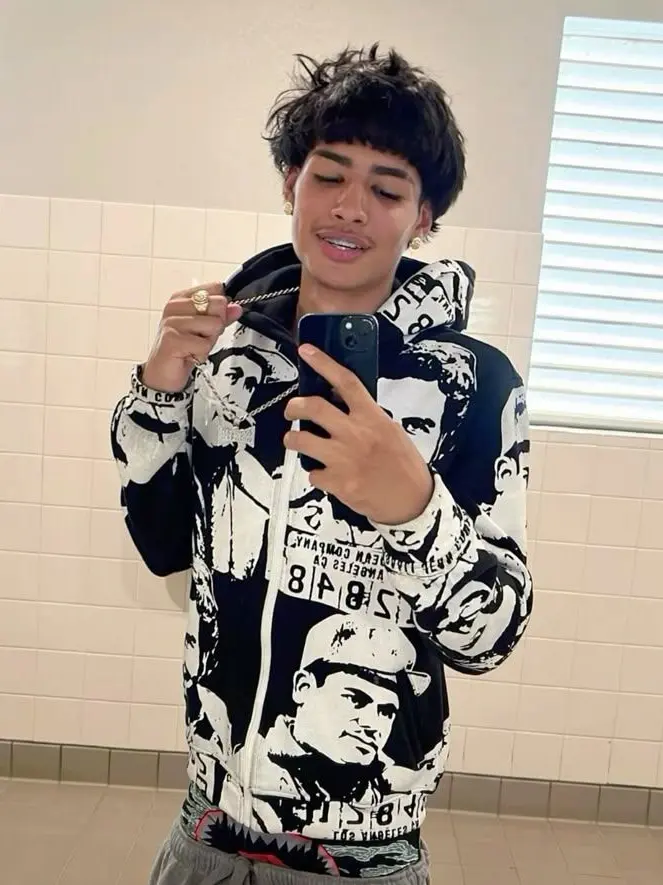 LongZokor4222의 Tutoring the Captain