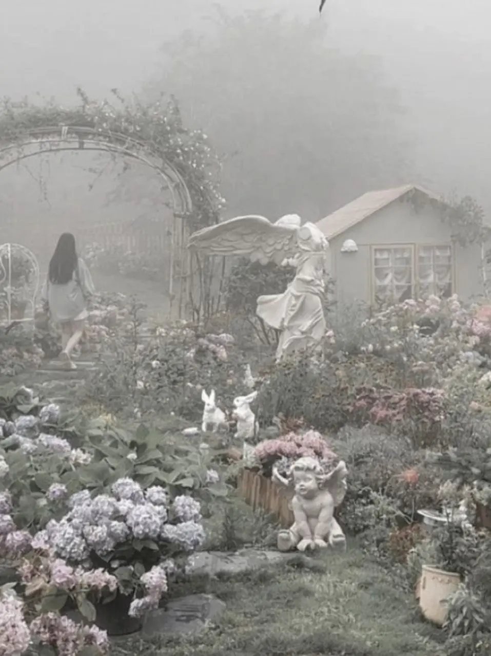 Yourlittlegirl의 Mrs. wolf