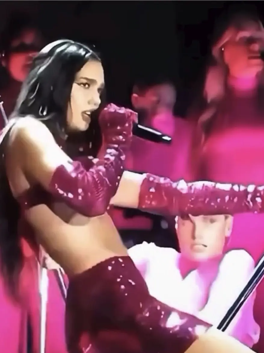 SnazzySaw2124의 Dua Lipa