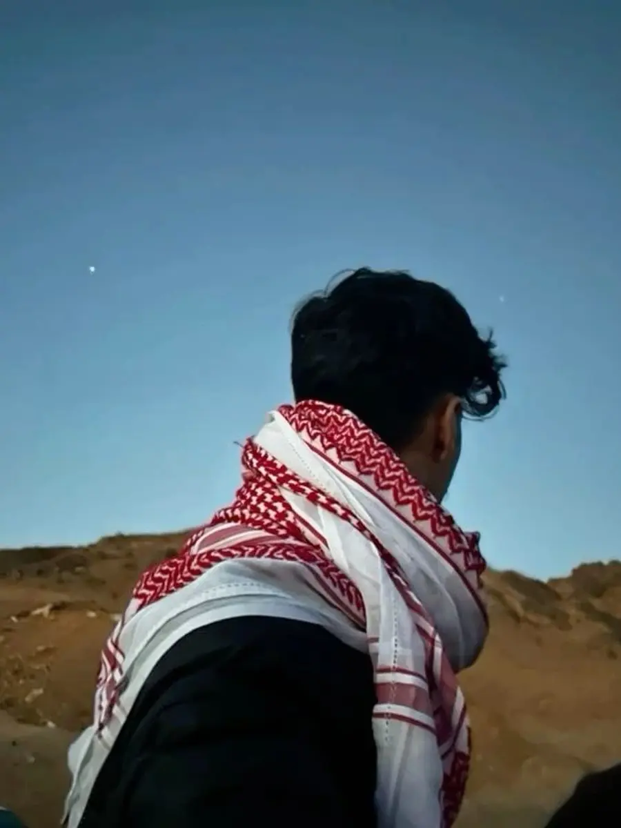 LiveWell2148의 Arab husband