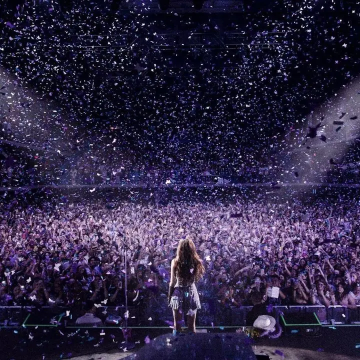 Hitna의 𝐒𝐇𝐈𝐍𝐄 𝐔𝐏 서바이벌