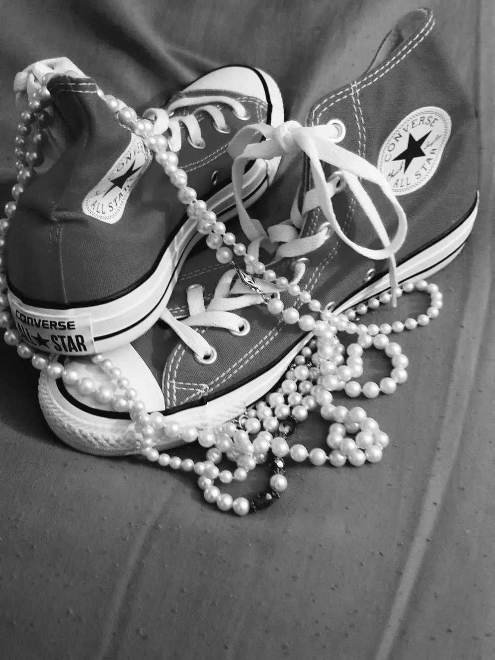 MauveSkua5556의 Crown & Sneakers