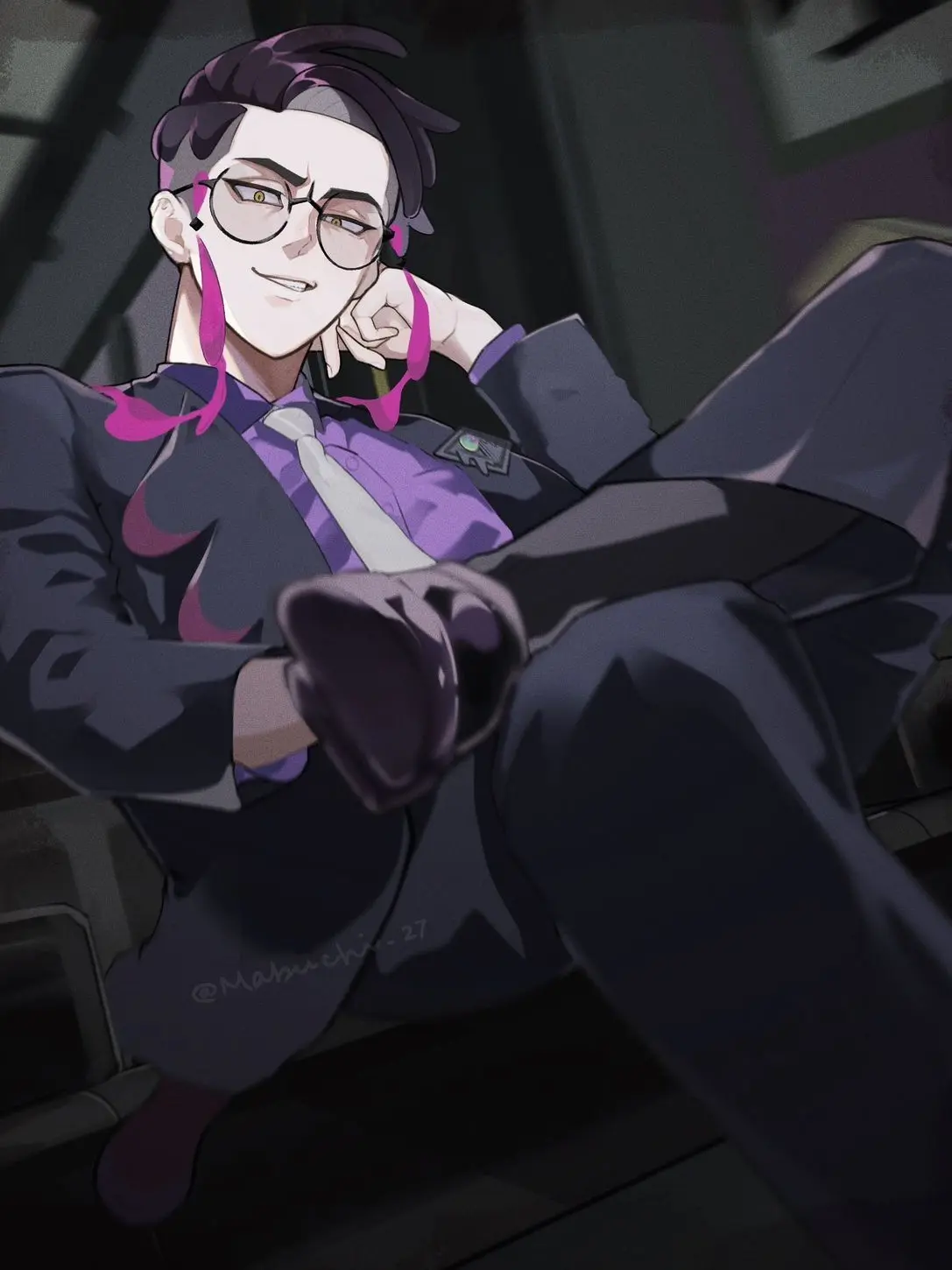 FluidCrown5100의 녹청파 '카리스바'의 비서가 됐다?!