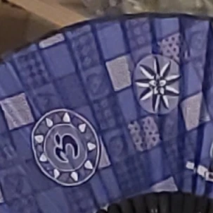 < コンビニで 。 >