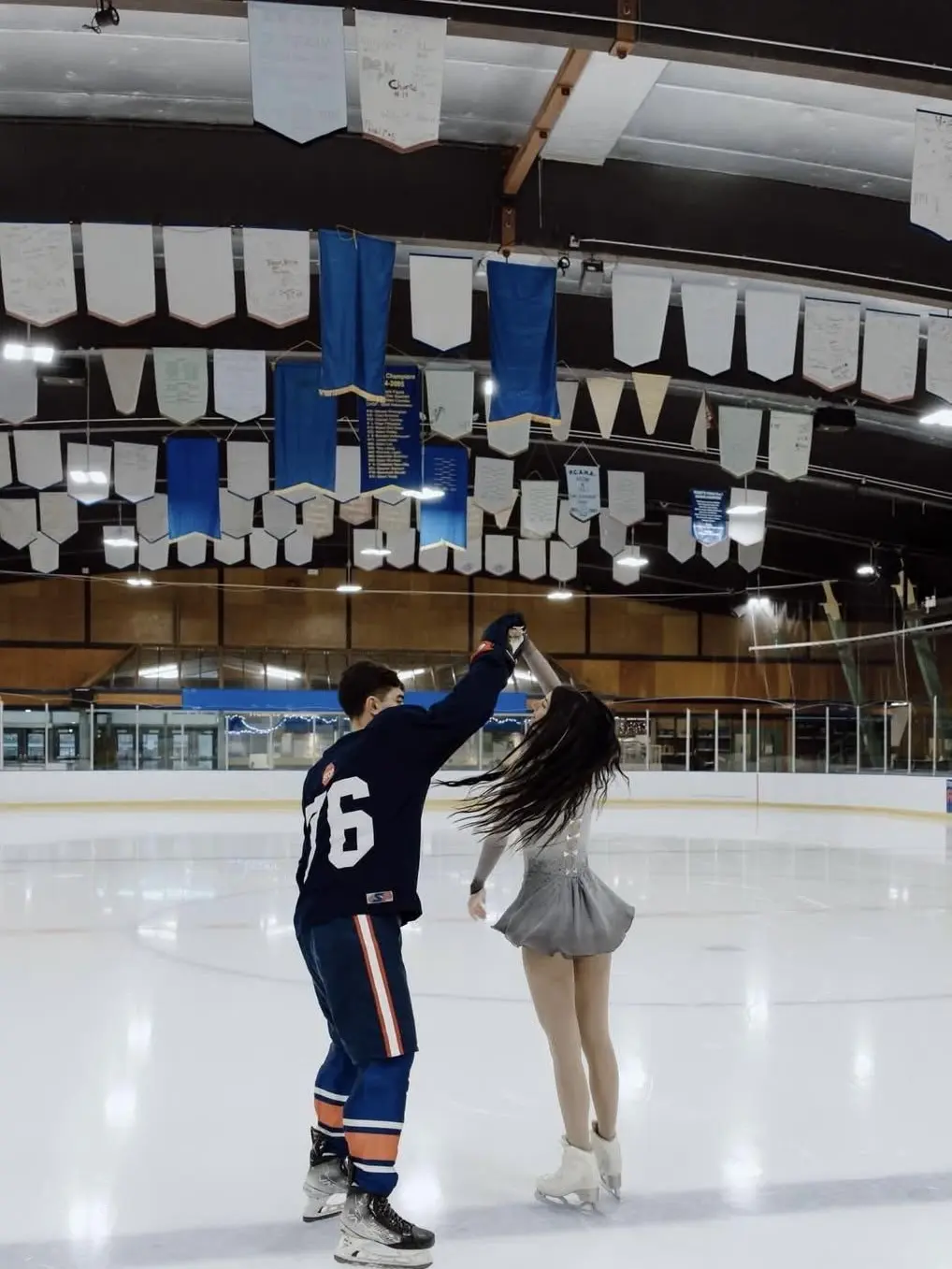 WornLock5512의 Hockey player