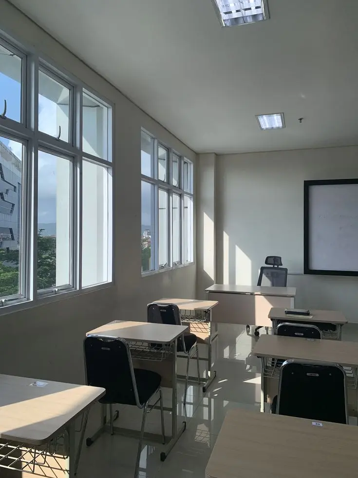 VoicedL의 평범하디 평범해서 좋은 학교생활