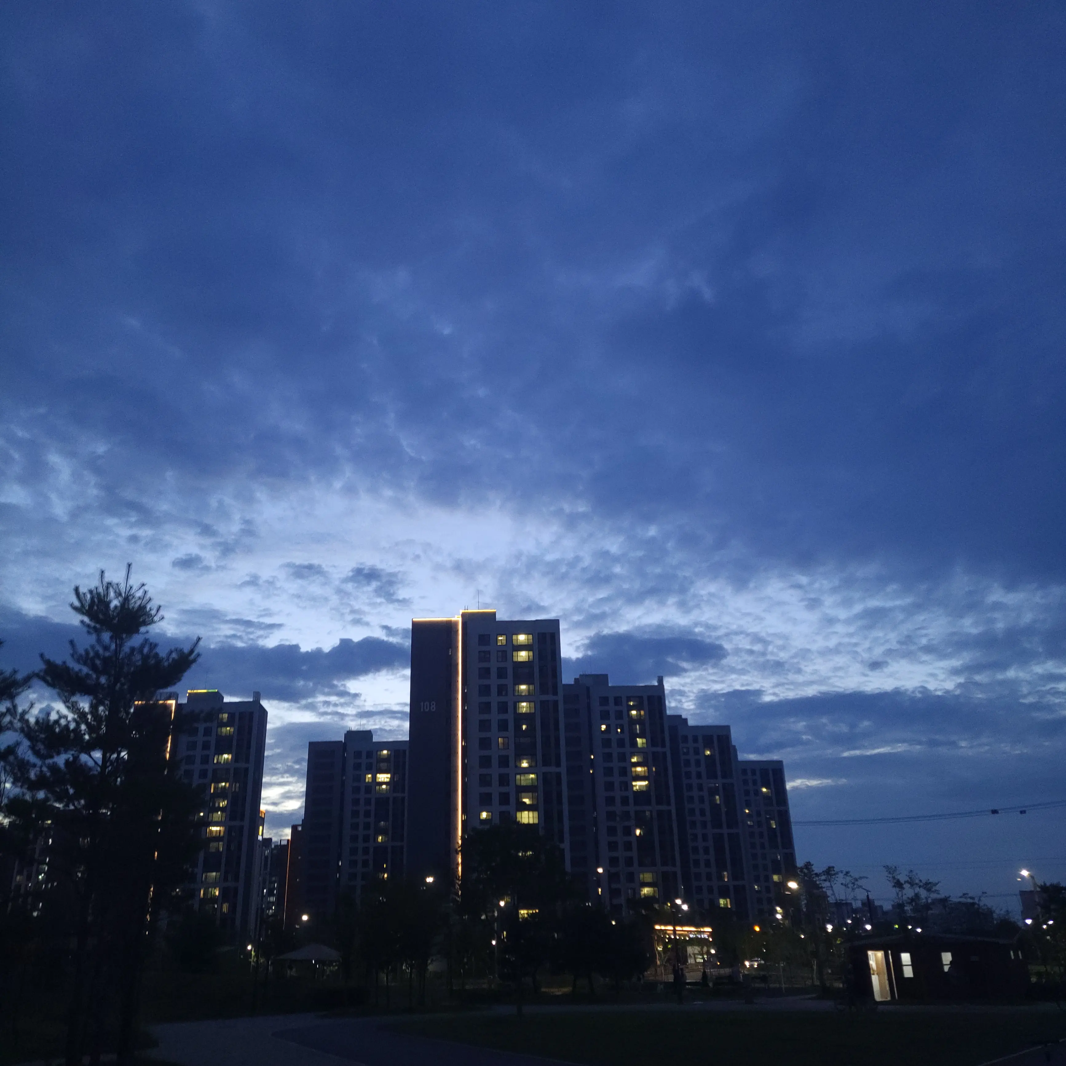 CandidTuna9468의 옾쳇 그그방에서 살아남기