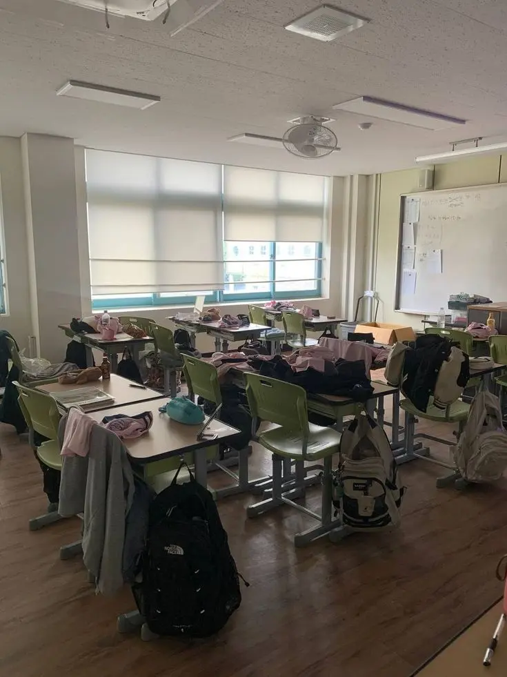 JustBELLAhere의 🤍🍡NEW SCHOOL 🍚🩷