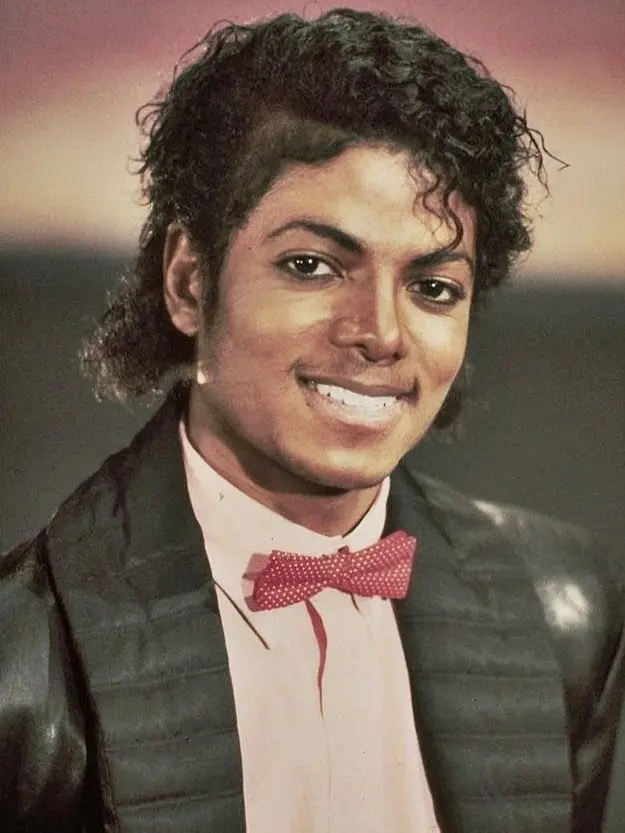 J1yeonn의 You time traveled and met Michael..
