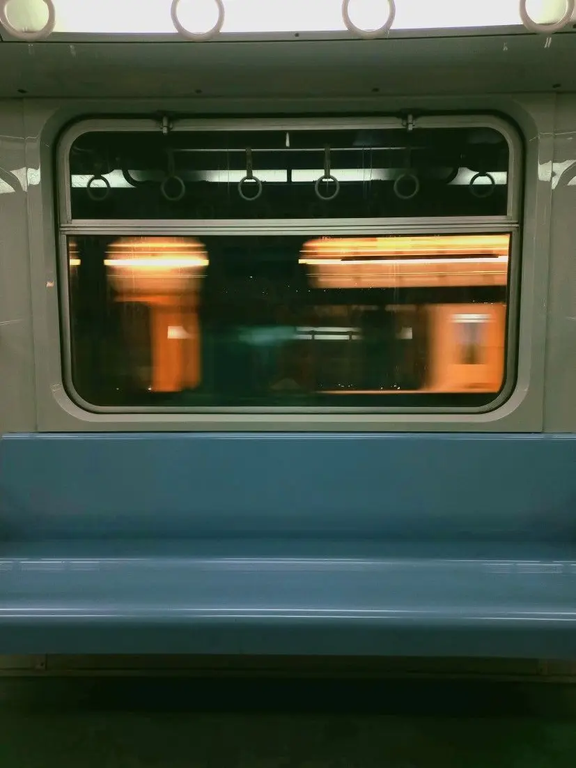 KeenPants6895의 Trapped on the subway at 1 AM.
