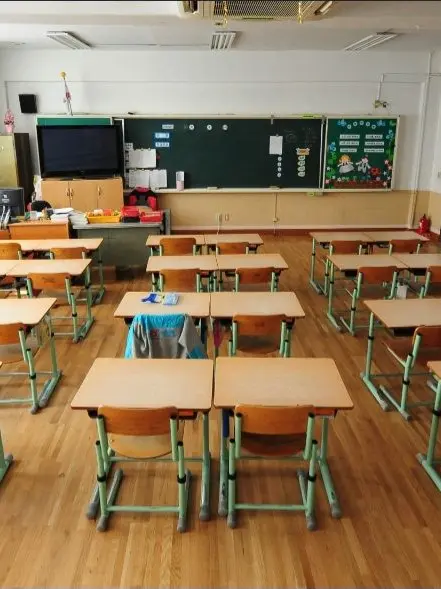 LovelyStone9711의 초등학교