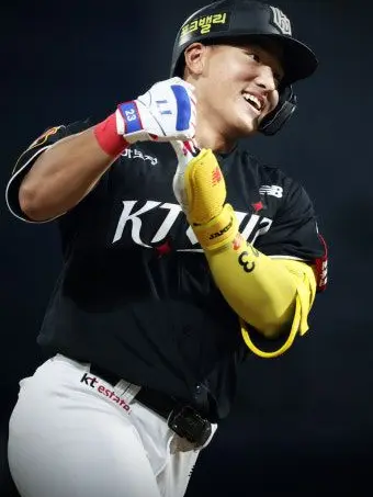 CruelCrow9783의 안현민