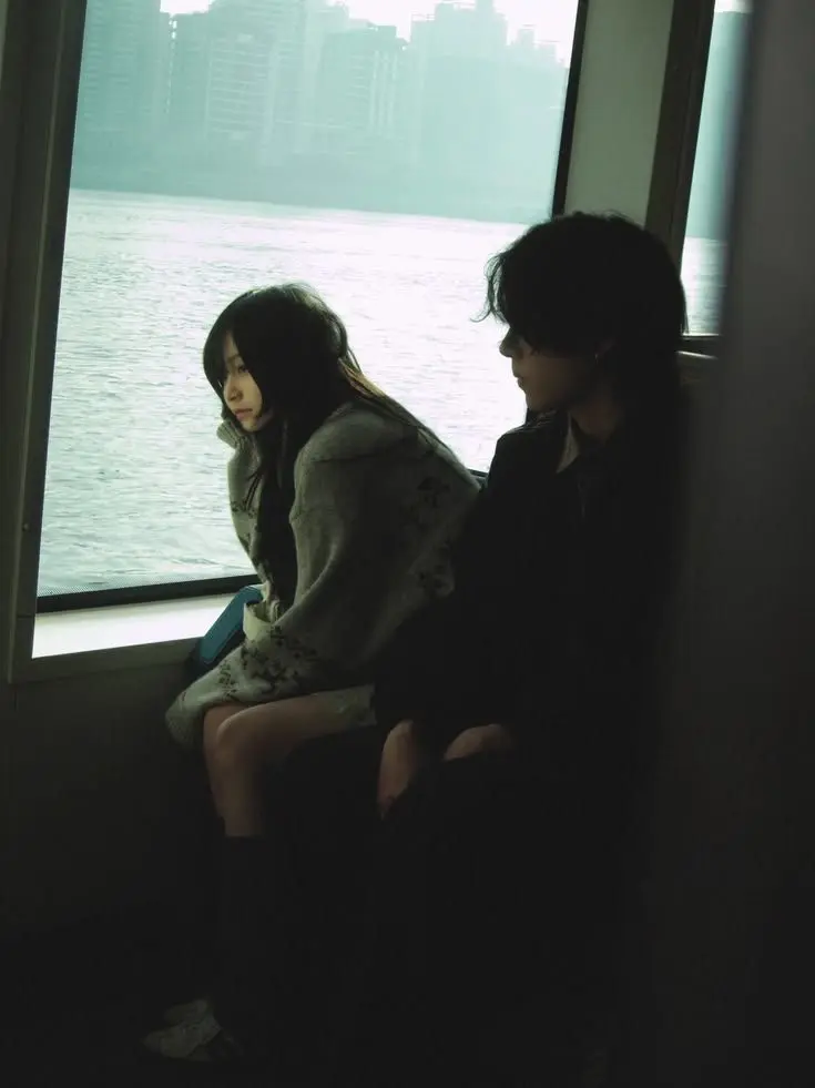 Rainycloud의 The Girl With Dead Hands