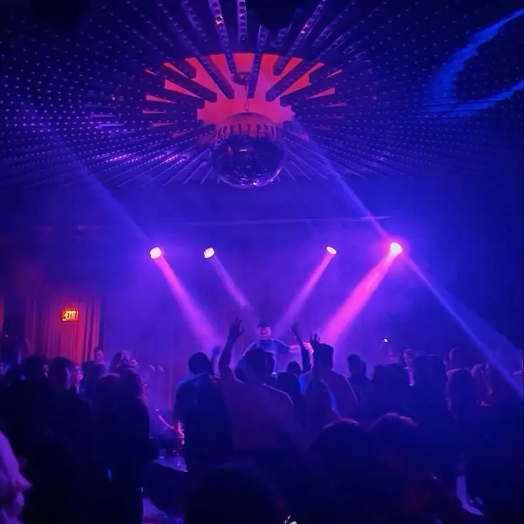 NoisyLip5810의 조폭이 자주오는 메이드 카페