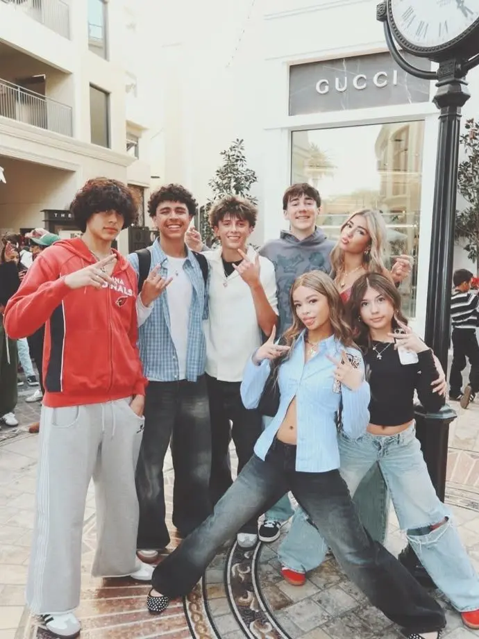 ava_goat0의 influencers