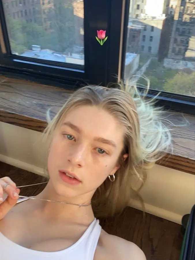Absoluteincel69의 She’s sweet , right..?