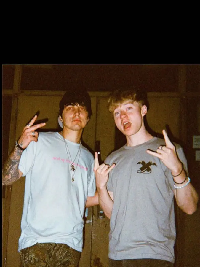 Arkm의 Sam and Colby