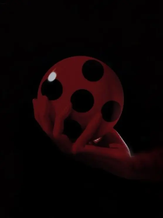 PastGame6393의 Shadybug and Claw Noir Obsession
