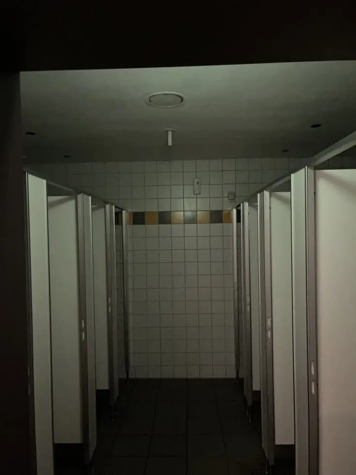 CherryPie134의 Public Restroom in the Abandoned Park